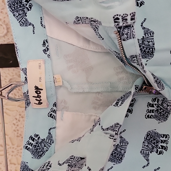 Women/girls shorts - Picture 3 of 8